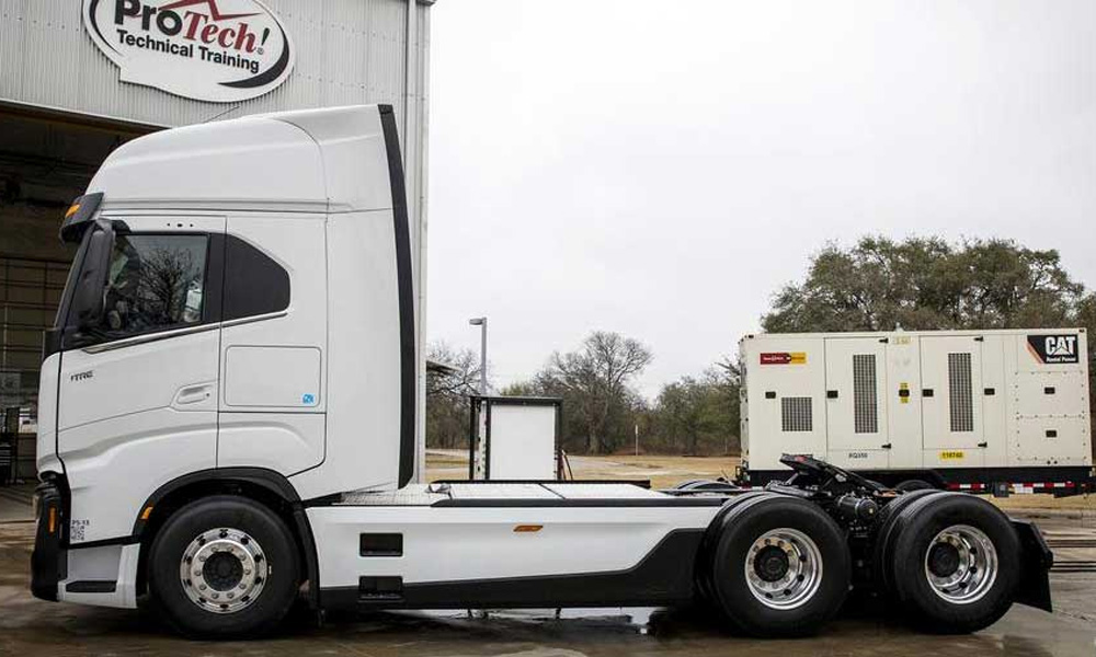 HOLT Truck Centers Zero-Emission Truck