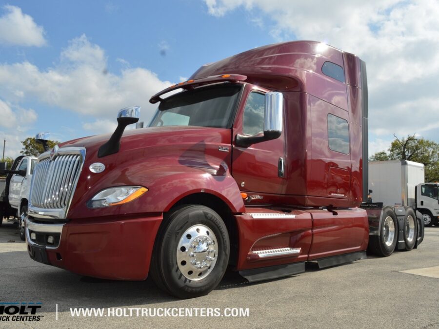 2022 International LT625