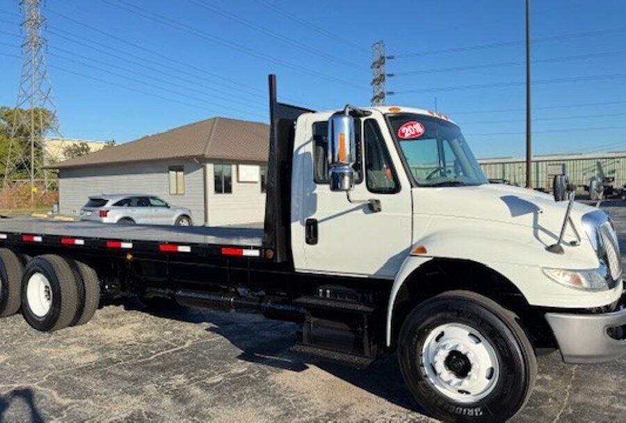 2018 International DuraStar 4400