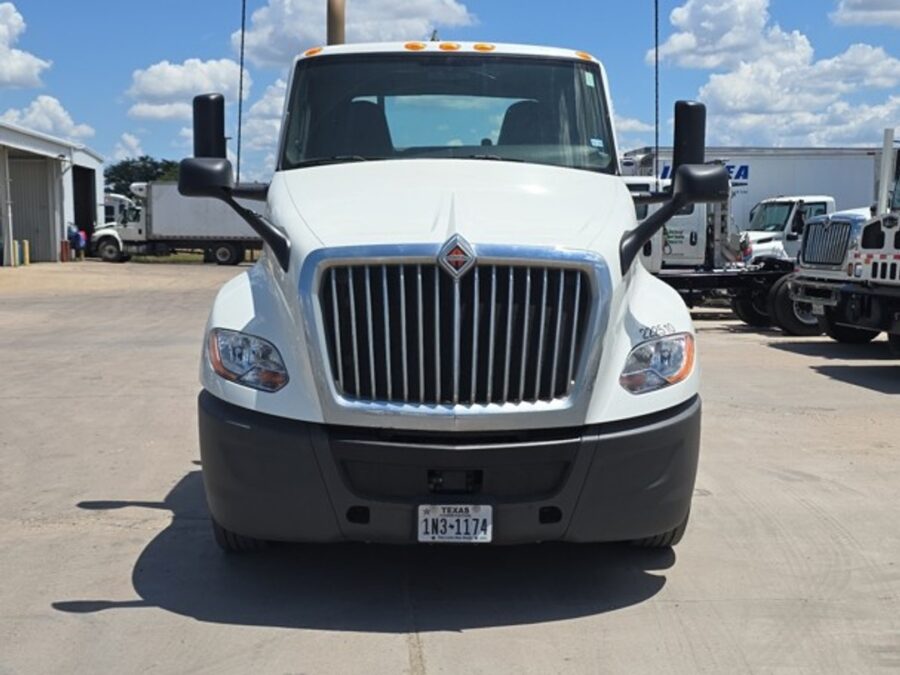 2022 International LT625
