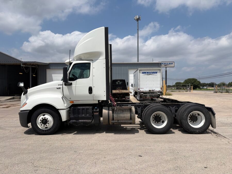 2020 International LT625