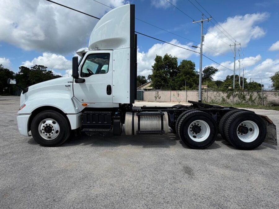 2020 International LT625