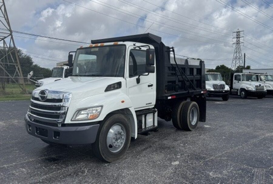 2014 HINO 338