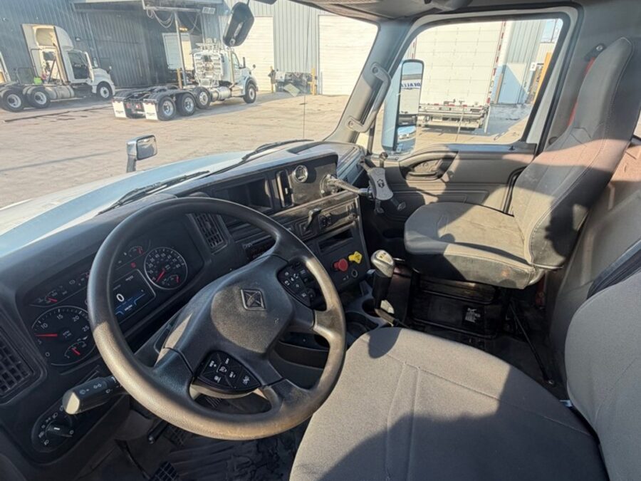 2020 International LT625