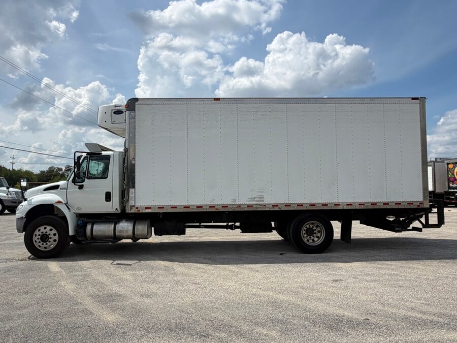 2017 International DuraStar 4300