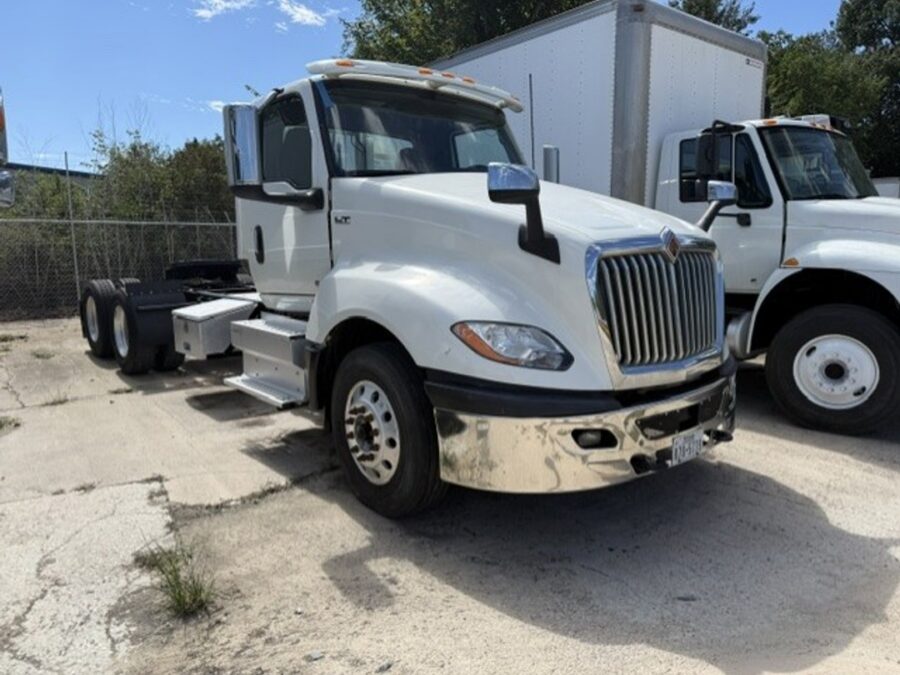 2021 International LT625