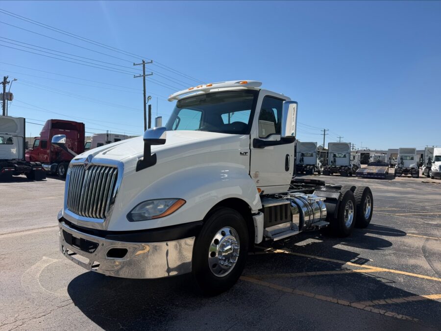 2020 International LT625