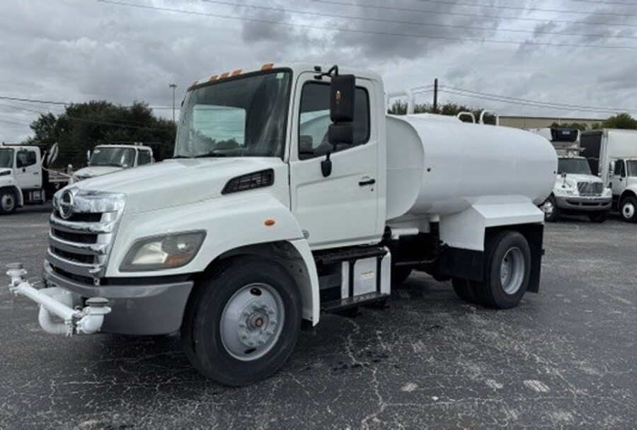 2014 HINO 338