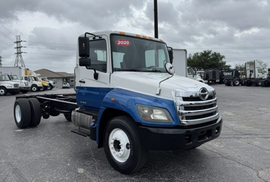 2020 HINO 338