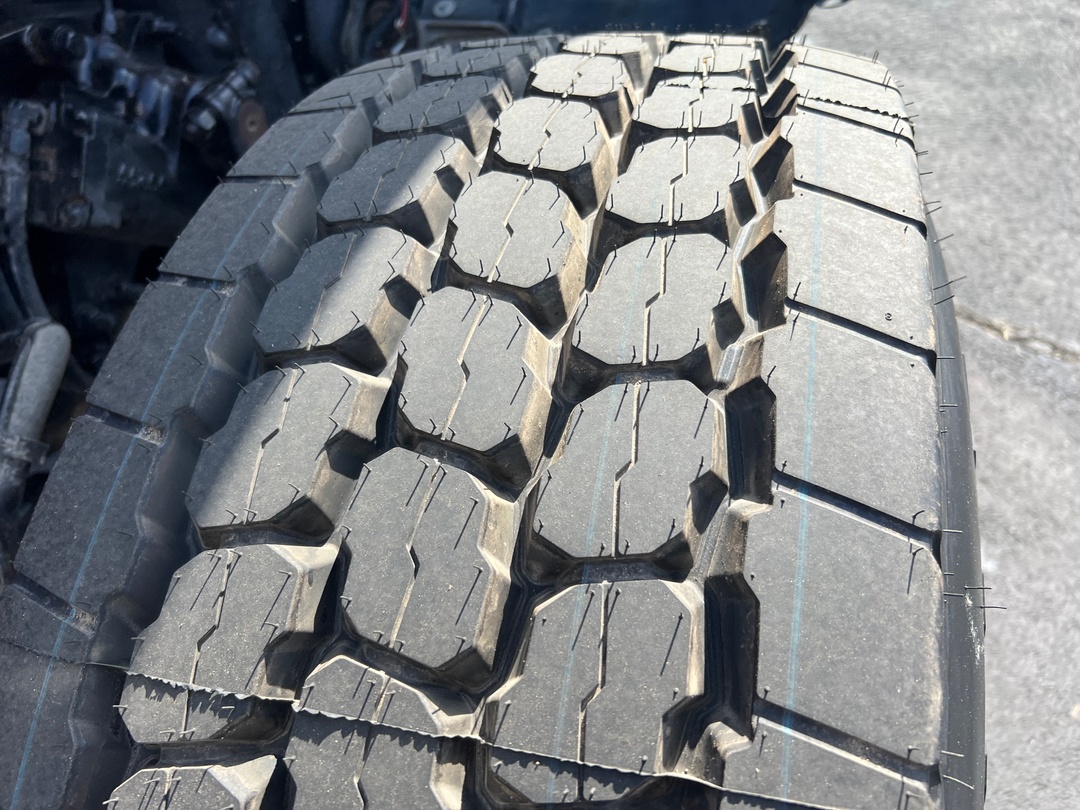 2023 Peterbilt 389 - image 15