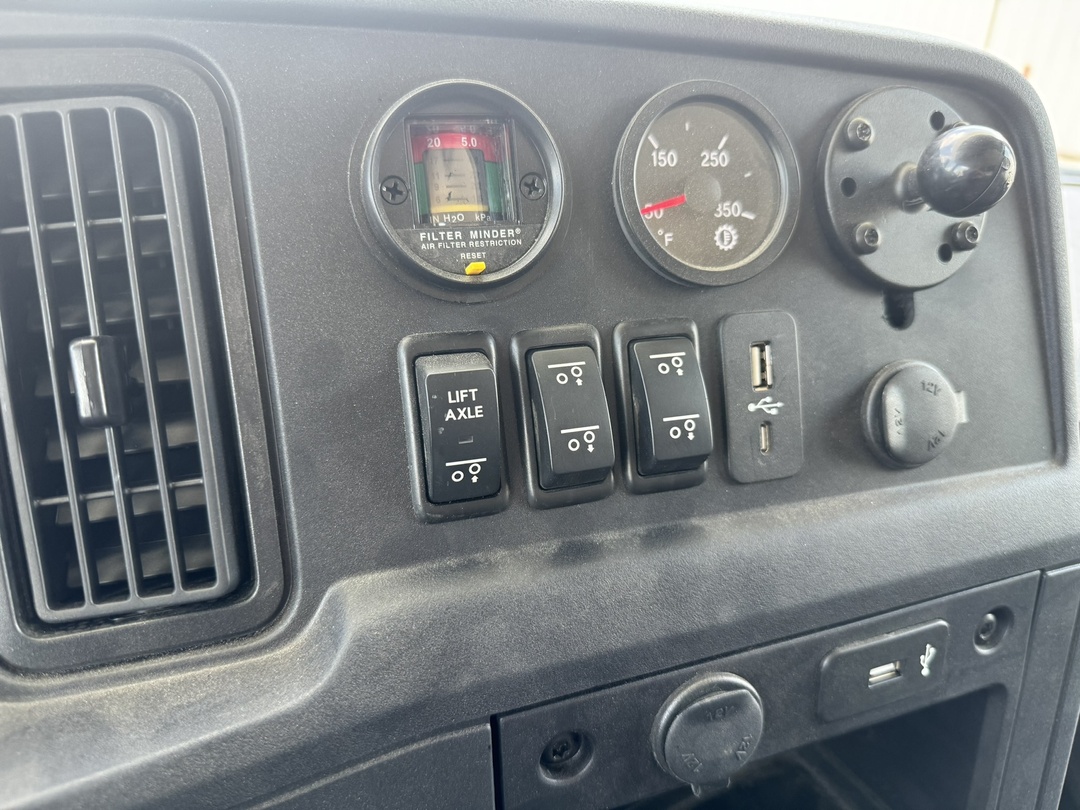 2025 International HV - image 12