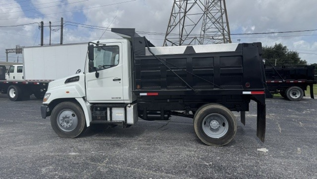 2014 Hino 338 in Houston, TX — photo 8