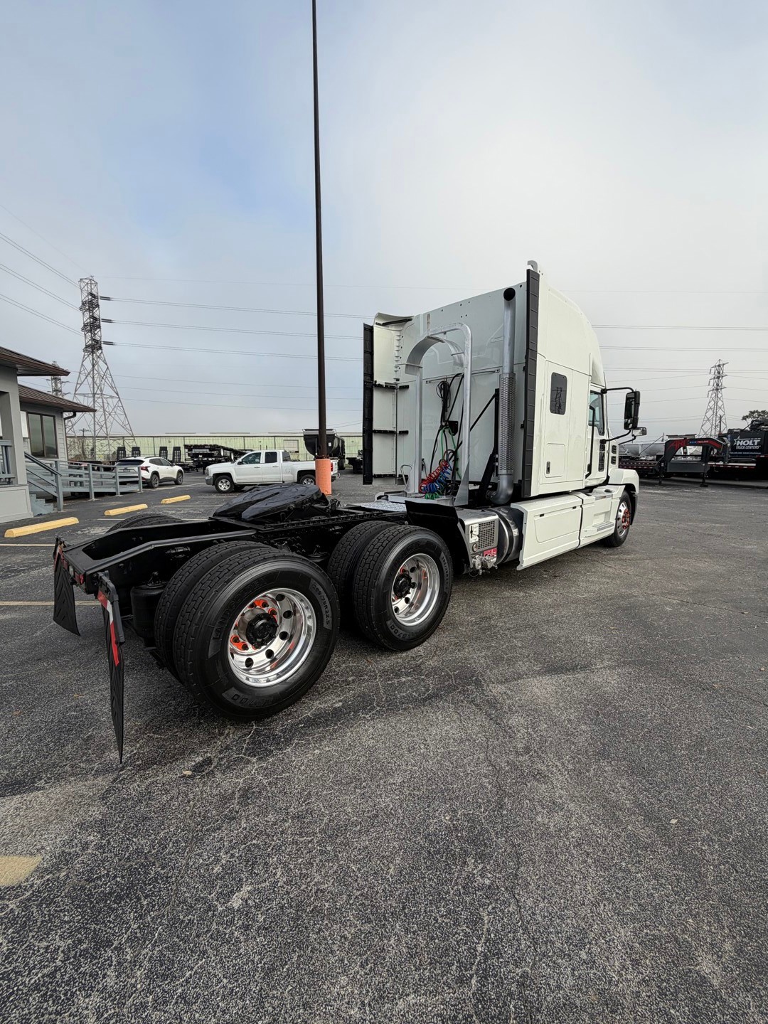 2020 Mack Anthem - image 6