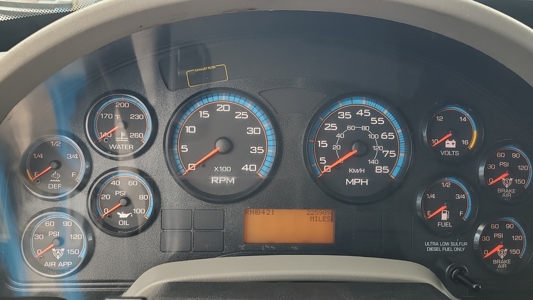 2019 International 4300 - image 4