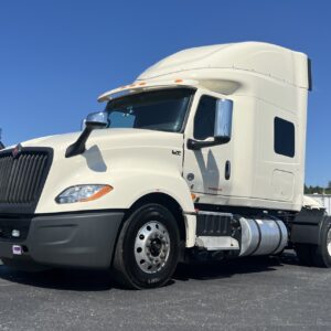 2022 International LT625