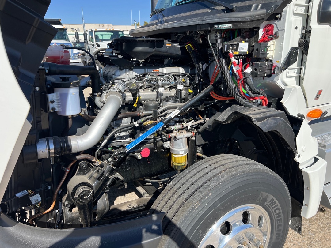 2026 International LT - image 9