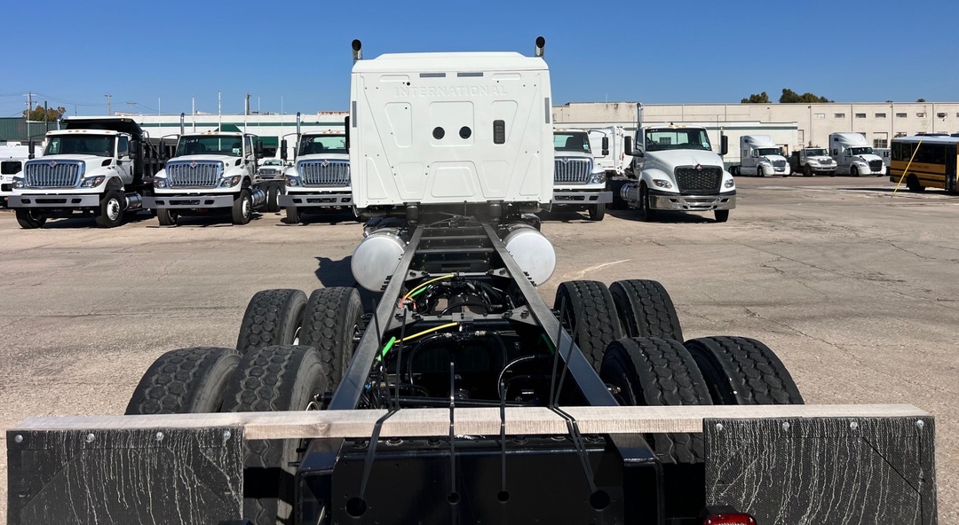 2025 International - image 6