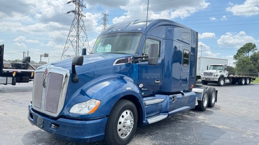 2019 Kenworth T680 - image 10
