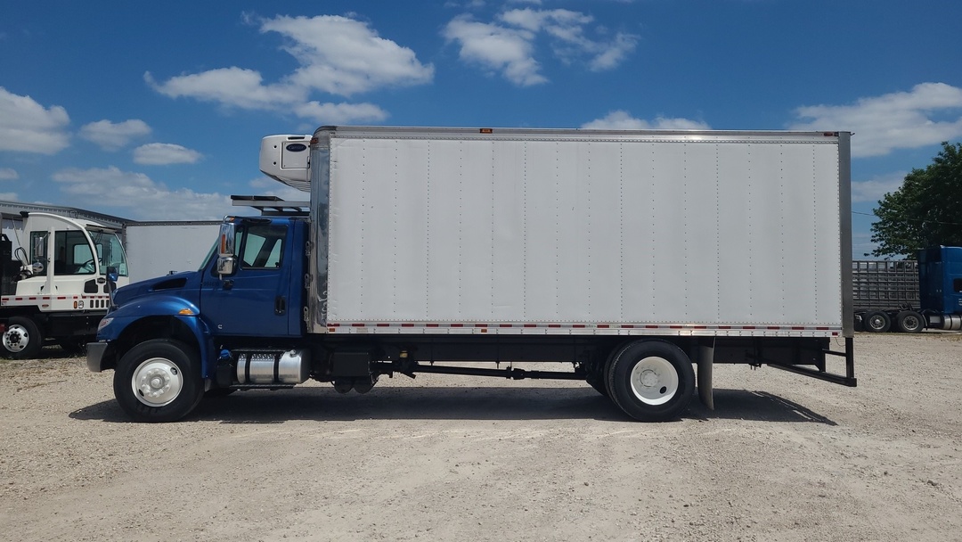 2019 International 4300 in Houston, TX — photo 6