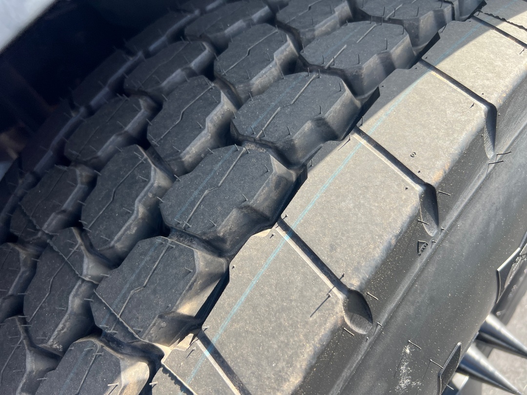 2023 Peterbilt 389 - image 28