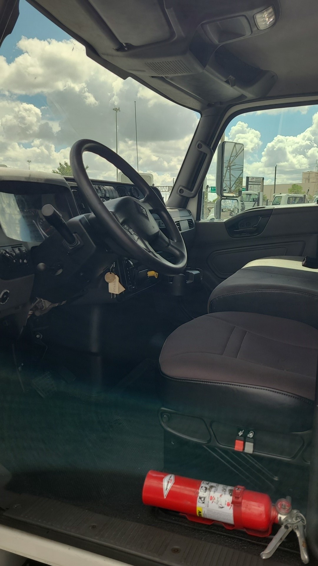 2019 International MV - image 11