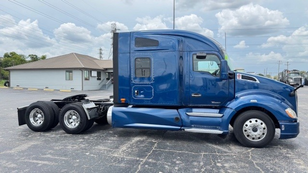 2019 Kenworth T680 - image 4
