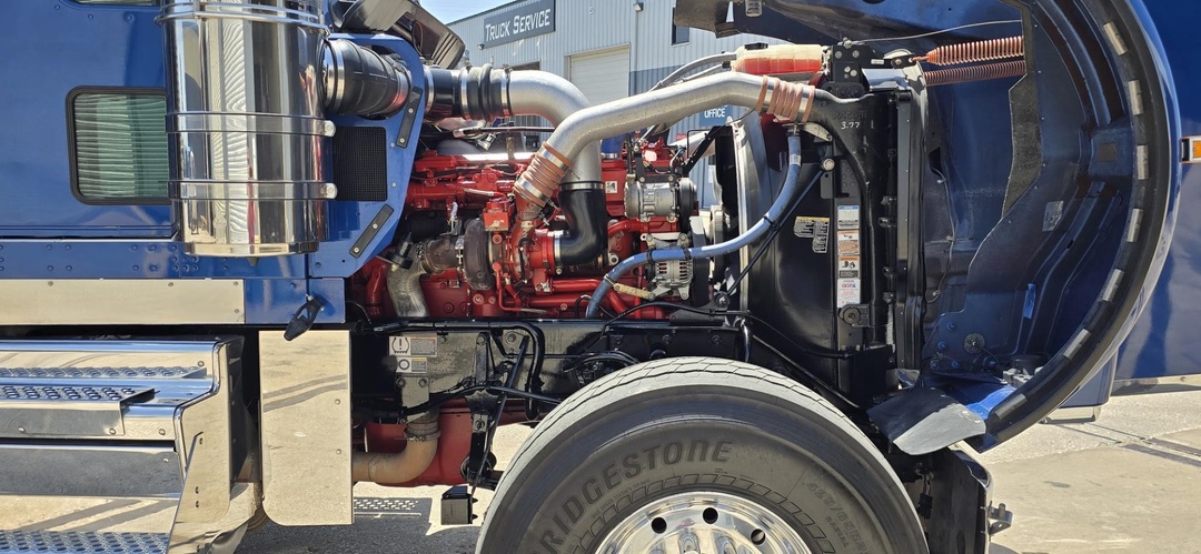 2022 Kenworth W900 - image 25