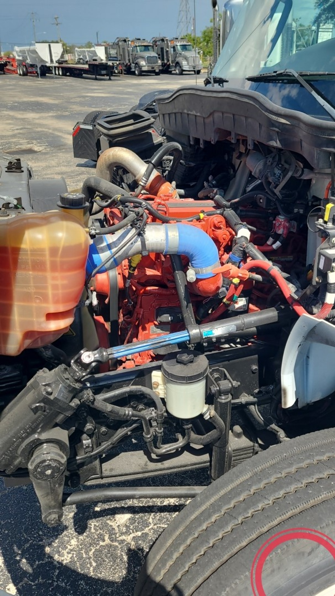 2019 International MV - image 7