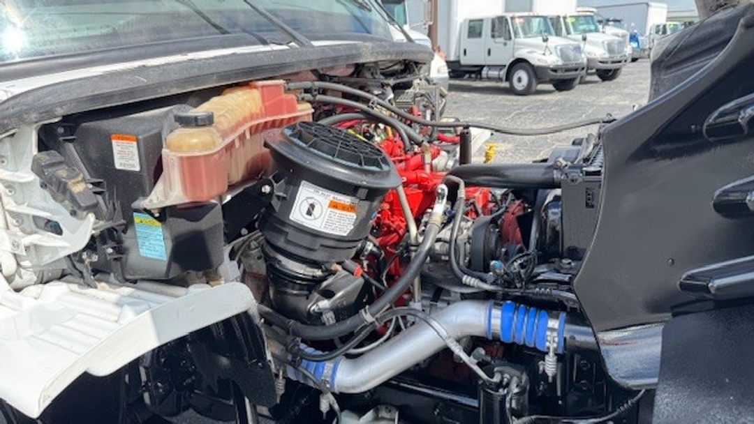 2017 Freightliner M2 106 - image 13