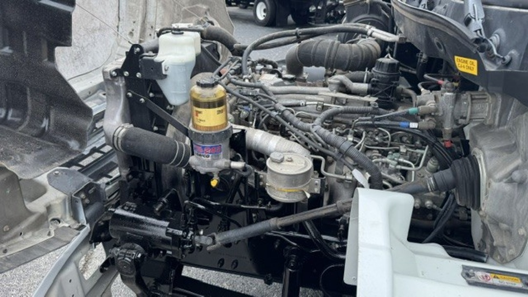 2014 Hino 338 in Houston, TX — photo 8