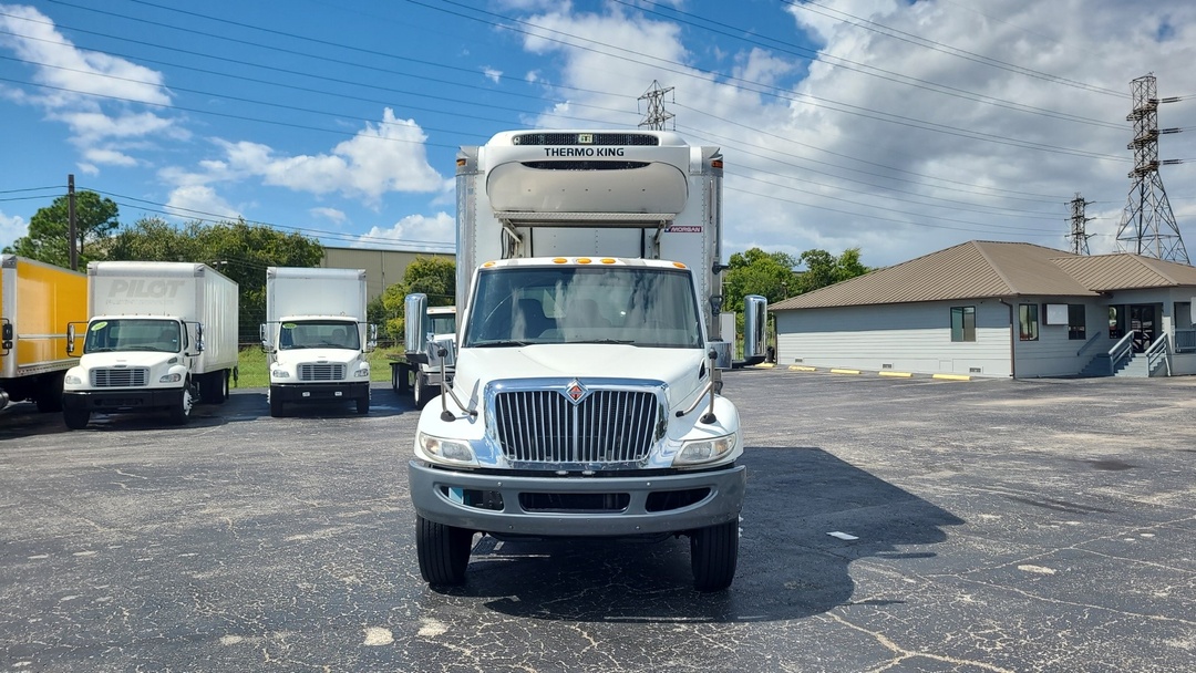 2019 International MV - image 10