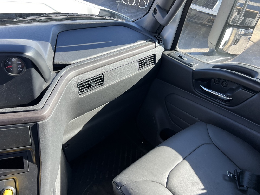 2026 International - image 13