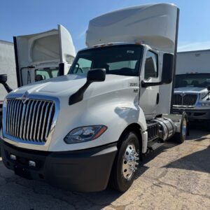 2022 International LT625