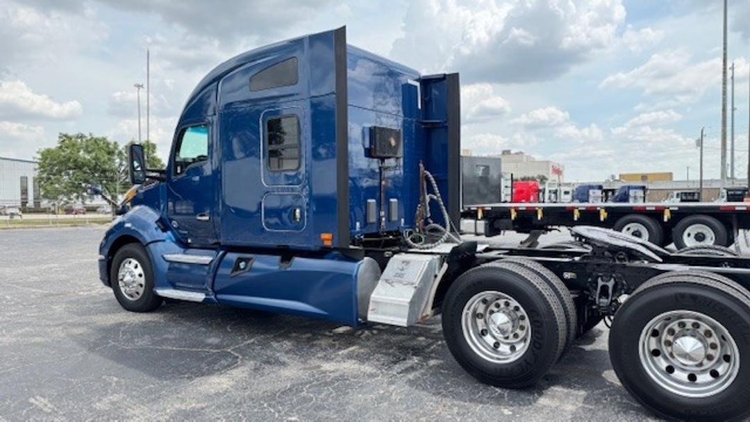 2019 Kenworth T680 - image 8