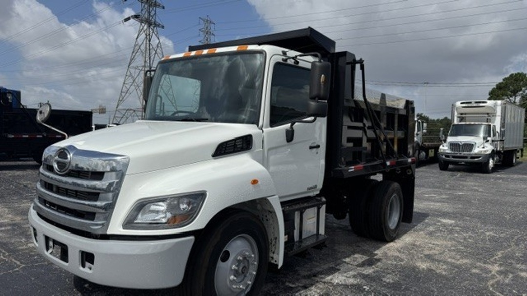 2015 Hino 338 in Houston, TX — photo 7