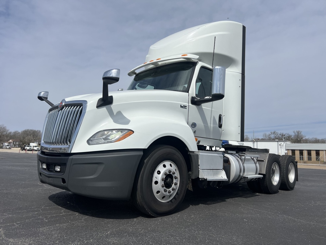 2020 International LT625