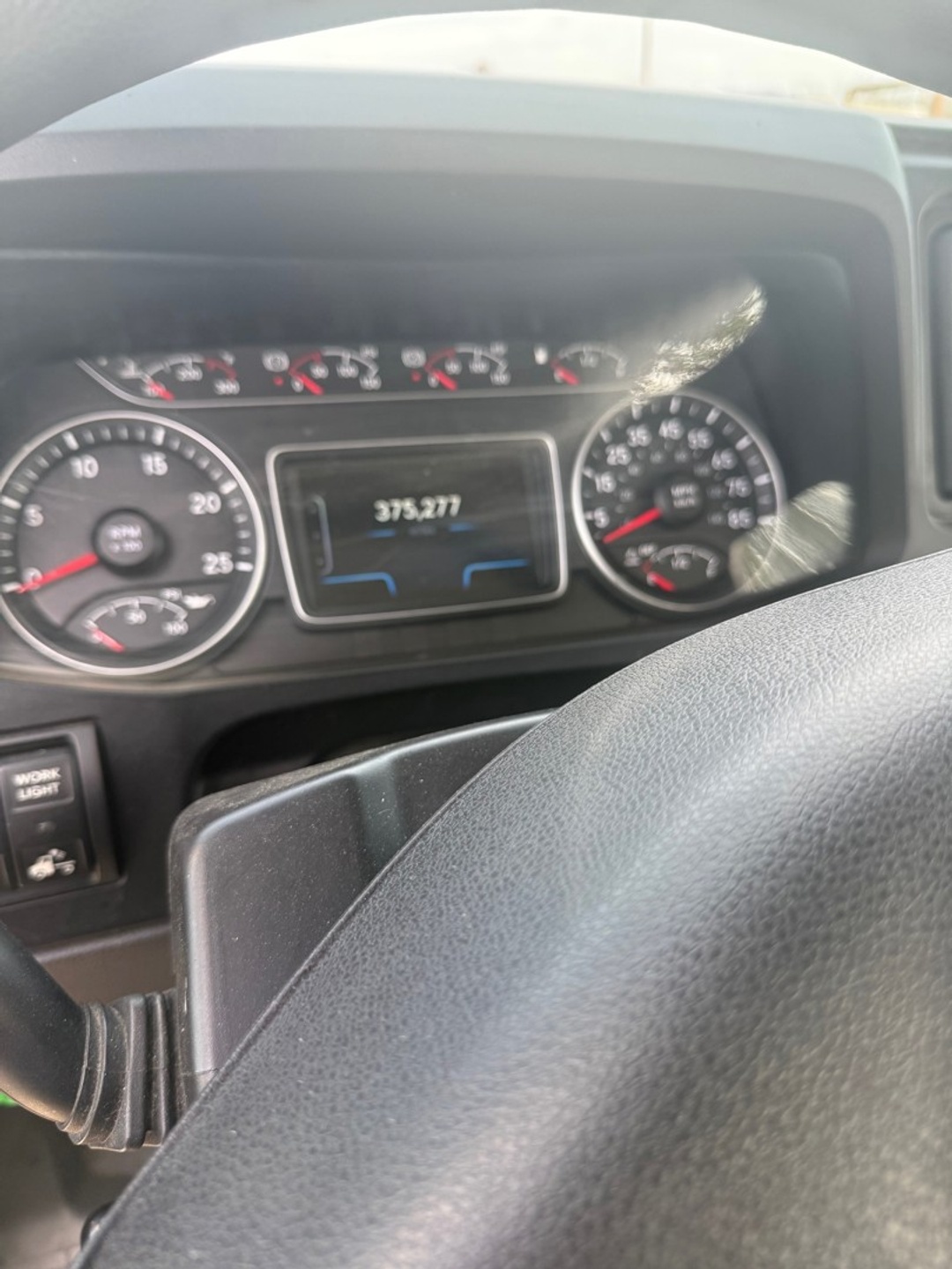 2021 International LT - image 4