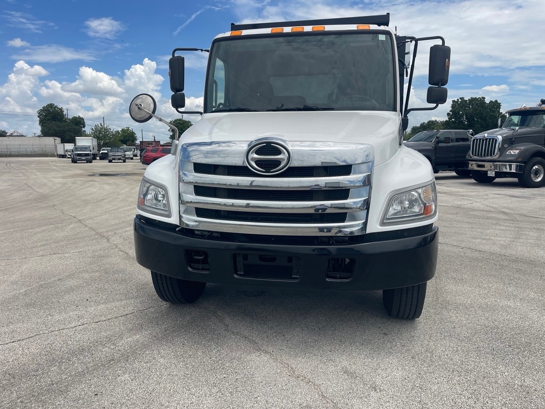 2019 Hino 338 in San Antonio, TX — photo 2