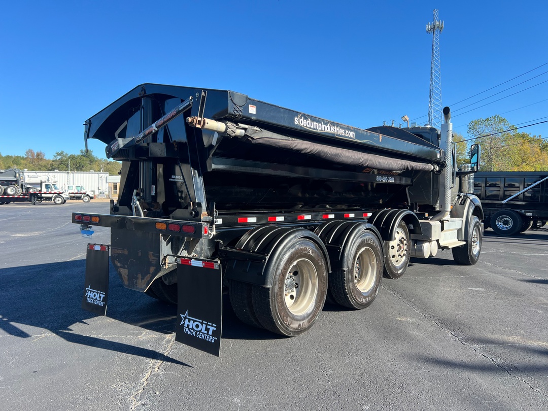 2024 International HX - image 4