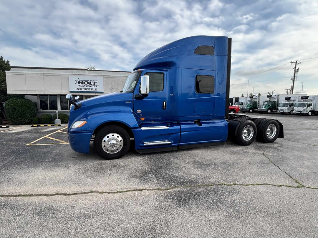 2020 International LT625