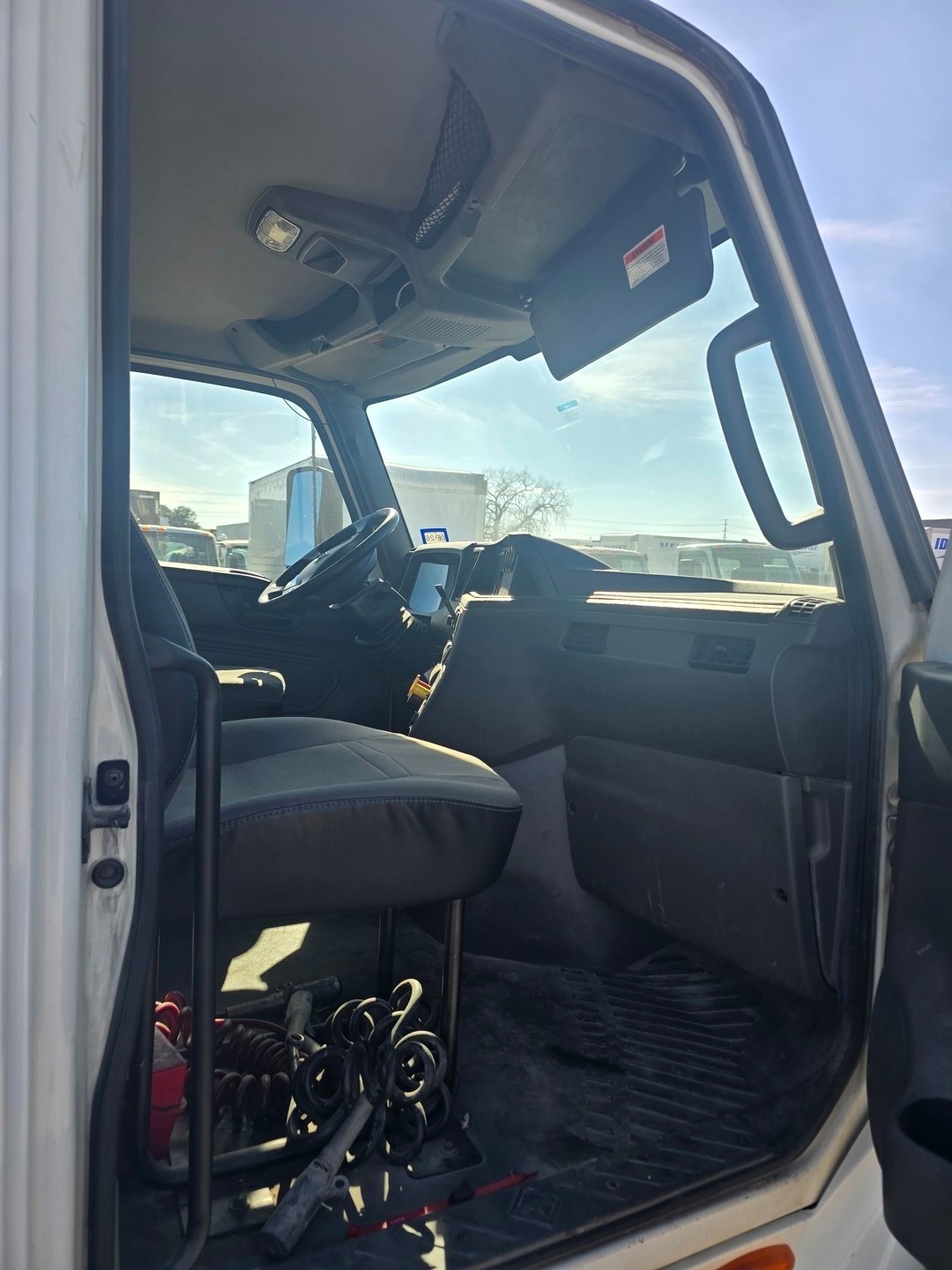 2020 International LT in AUSTIN, TX — photo 6