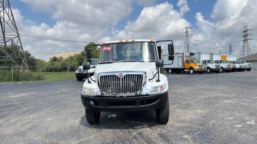 2018 International 4300 - image 11