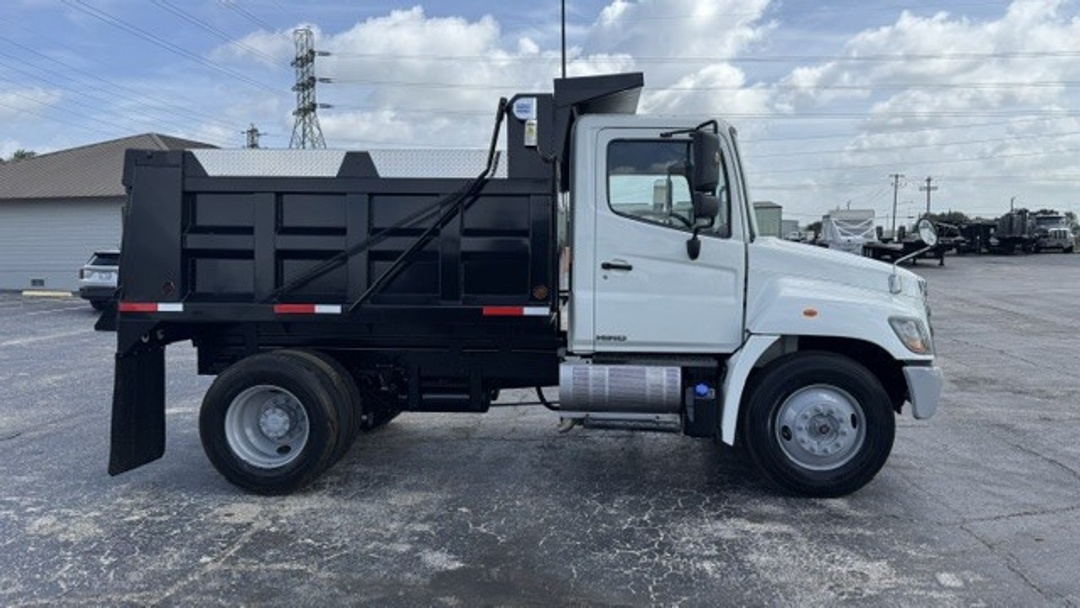 2015 Hino 338 in Houston, TX — photo 3