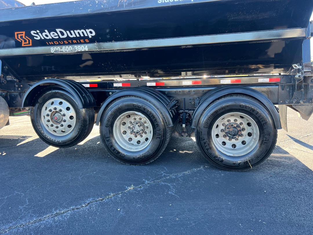 2024 International HX - image 6