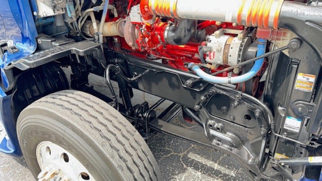 2019 Kenworth T680 - image 12