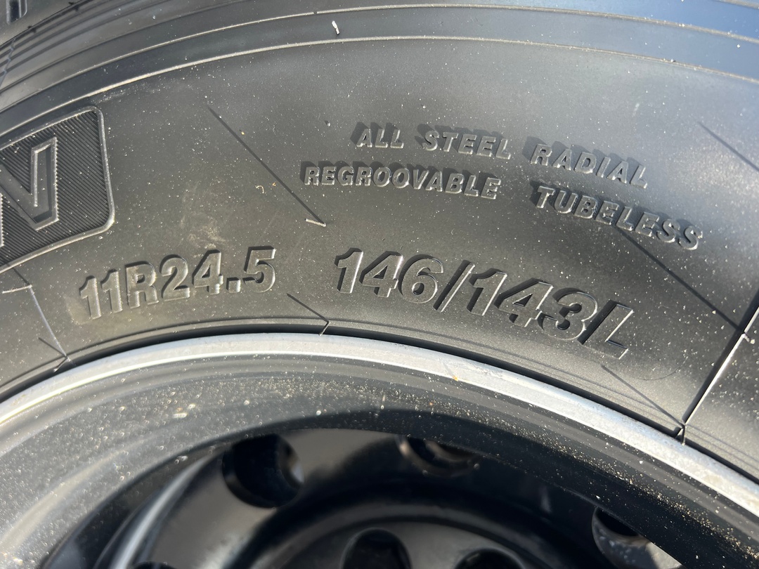 2023 Peterbilt 389 - image 21