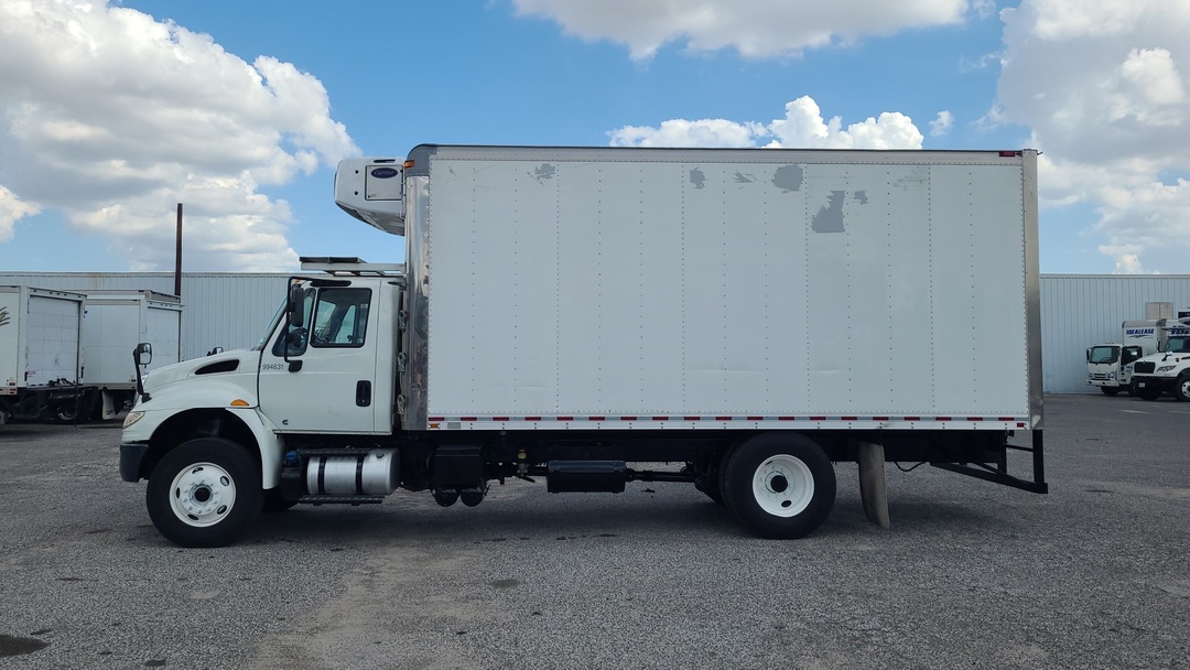 2019 International 4300 - image 10