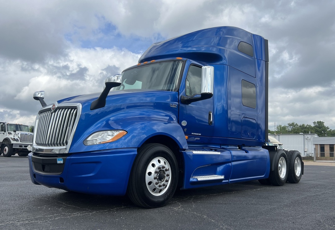 2021 International LT625