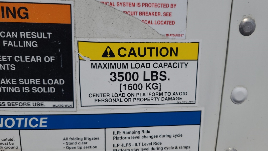 2019 International MV - image 3