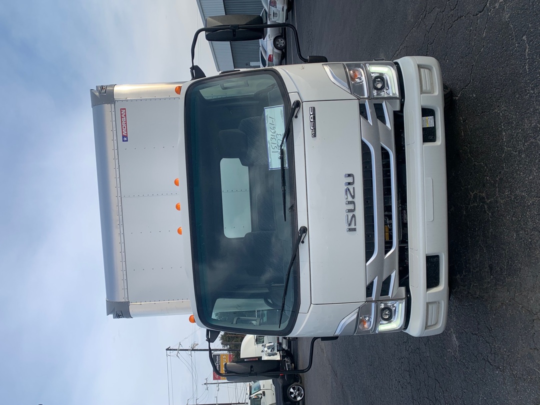 2024 Isuzu NRR - image 3